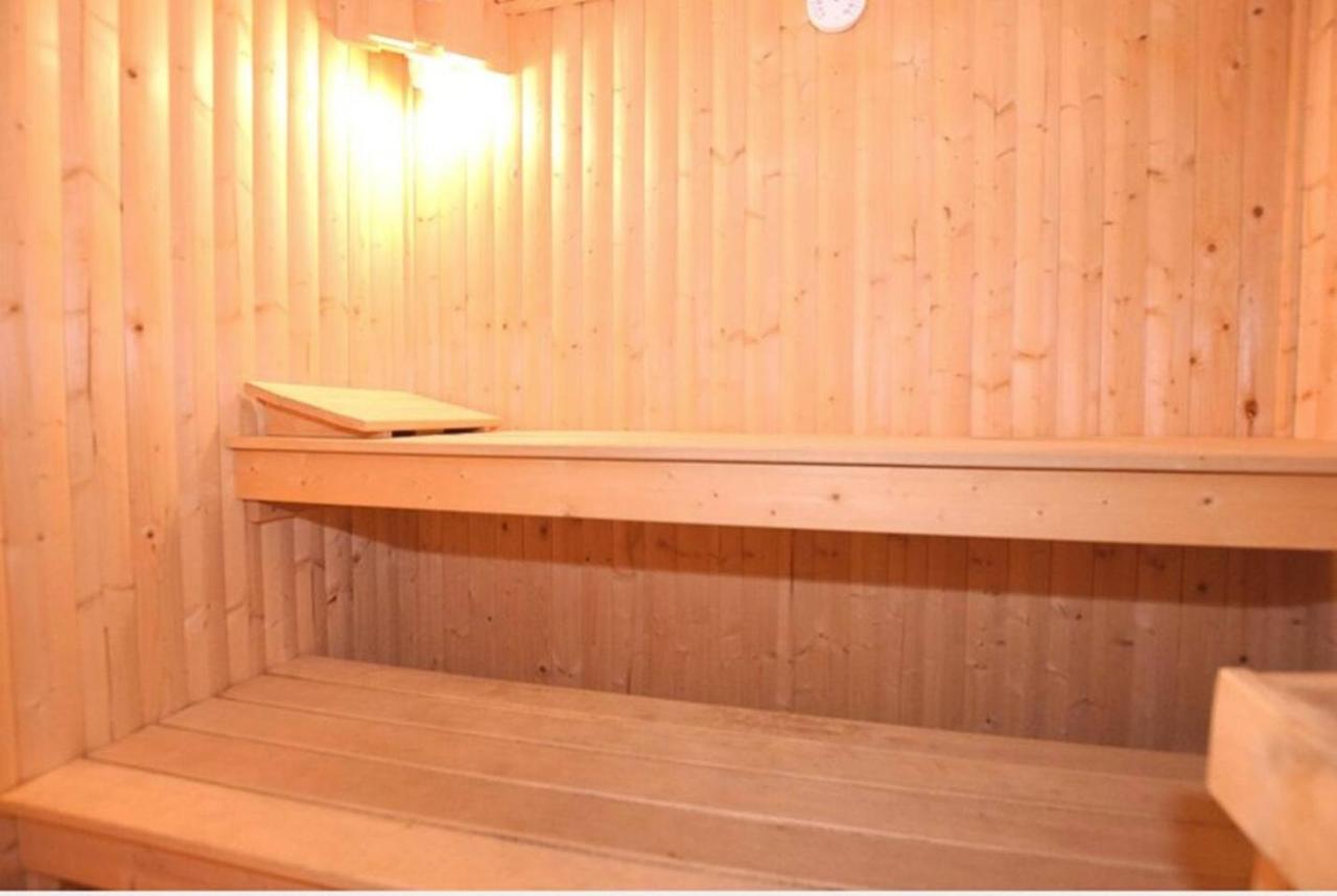 Chamonix Large Chalet, Sleeps 12, 200M2, 5 Bedroom, 4 Bathroom, Garden, Jacuzzi, Sauna 外观 照片